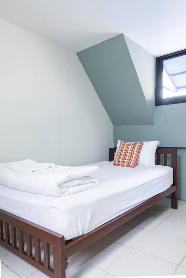 בנגקוק Asok Montri Hostel מראה חיצוני תמונה